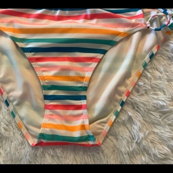 Nwt hot water striped bikini bottom - Picture 4 of 9